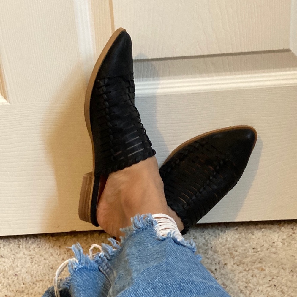 Dolce Vita woven leather black flats pointed